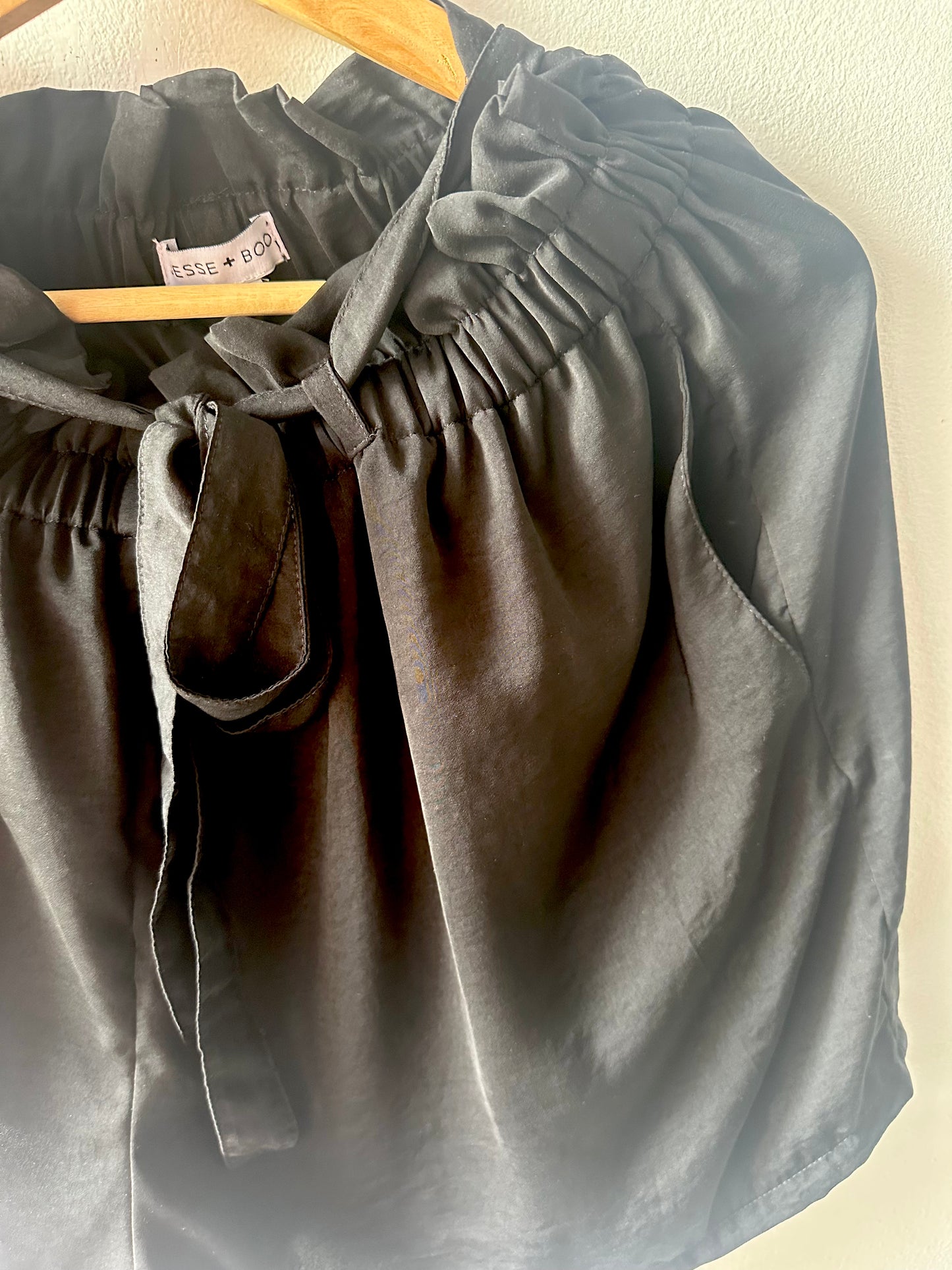 *SALE* Black elasticated waist shorts